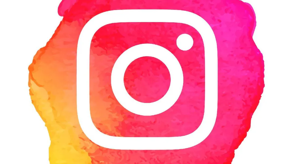 What can WhatsApp filters filter? 