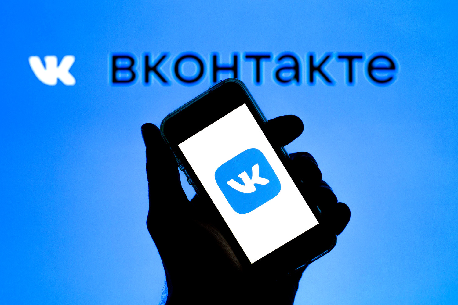 What are the methods for identifying WhatsApp blocked accounts by phone number? Comparison of detection efficiency