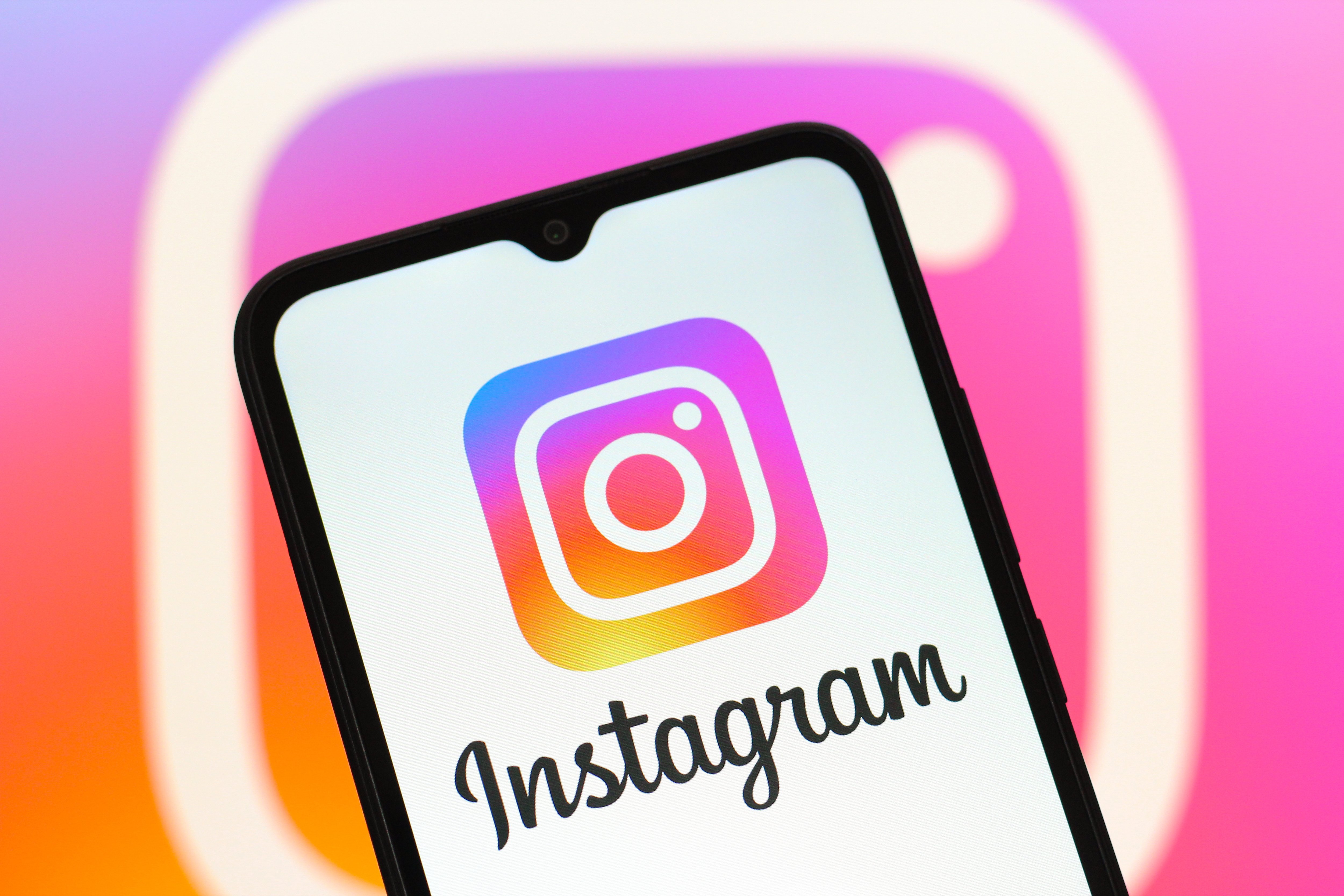 How Does WhatsApp Data Detection Interpret User Characteristics Behind Overseas Platform Profile Photos? 