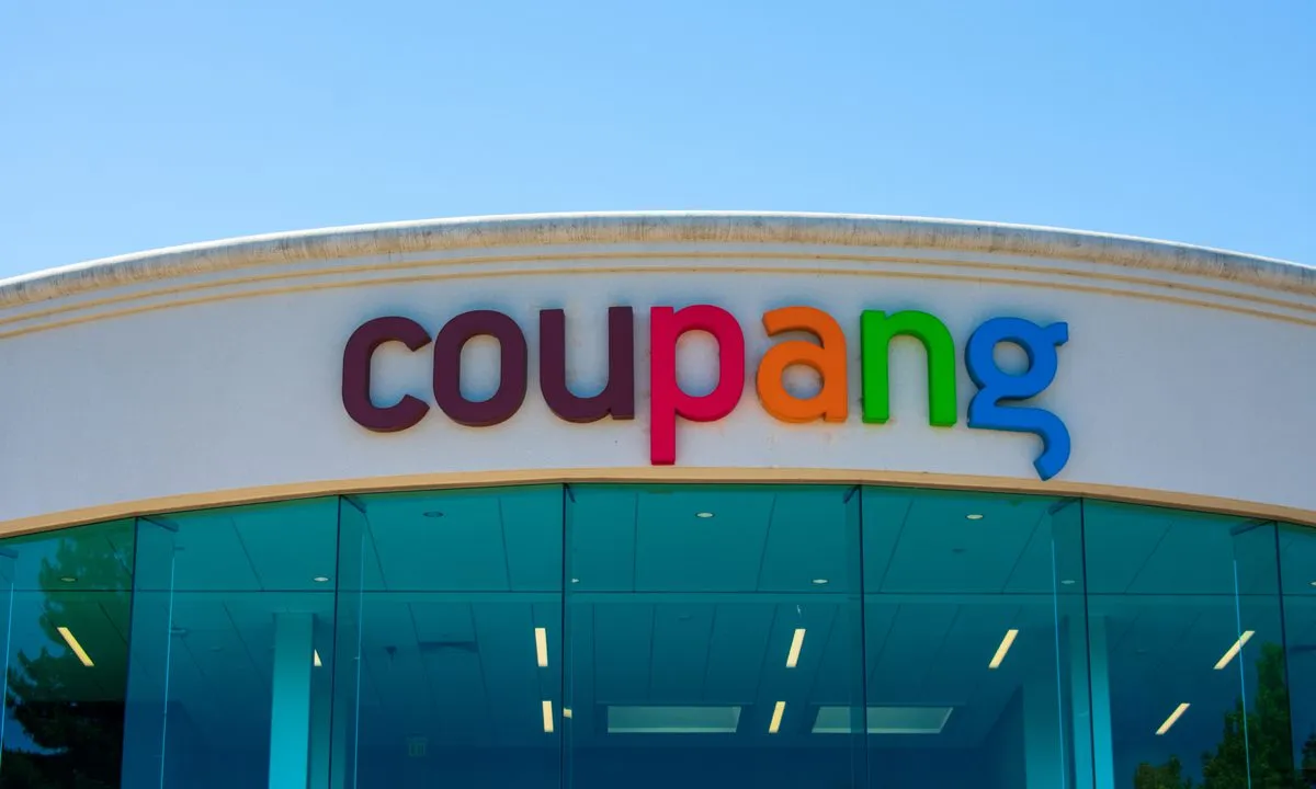 Using New Social Media Features and Targeted Customer Engagement