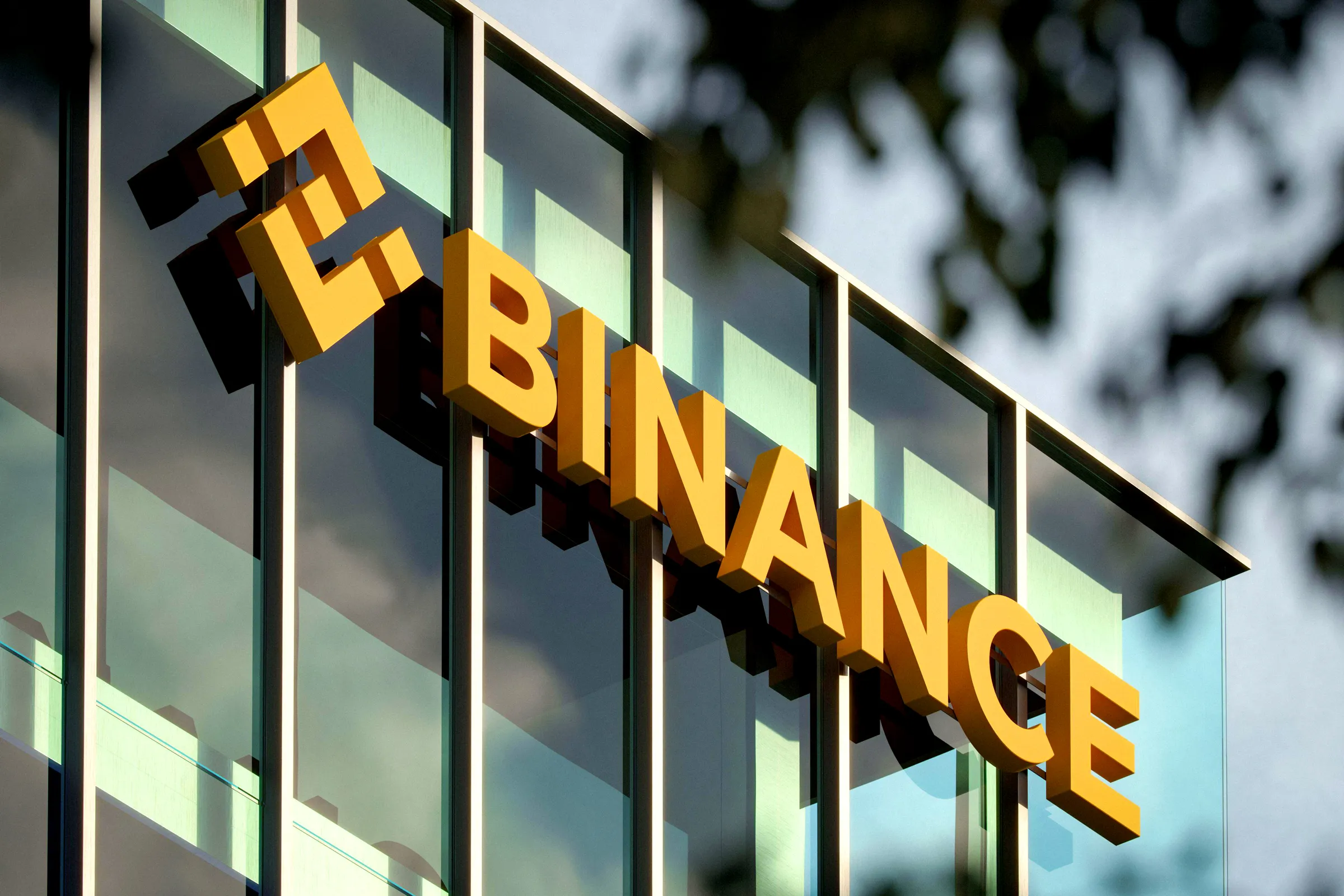 How to locate European cryptocurrency trading users? Use Coinbase to filter and improve conversions
