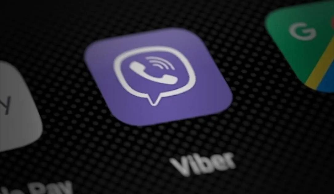 Exploring the world's largest social network: Understanding how Facebook has become a connecting link for billions of users