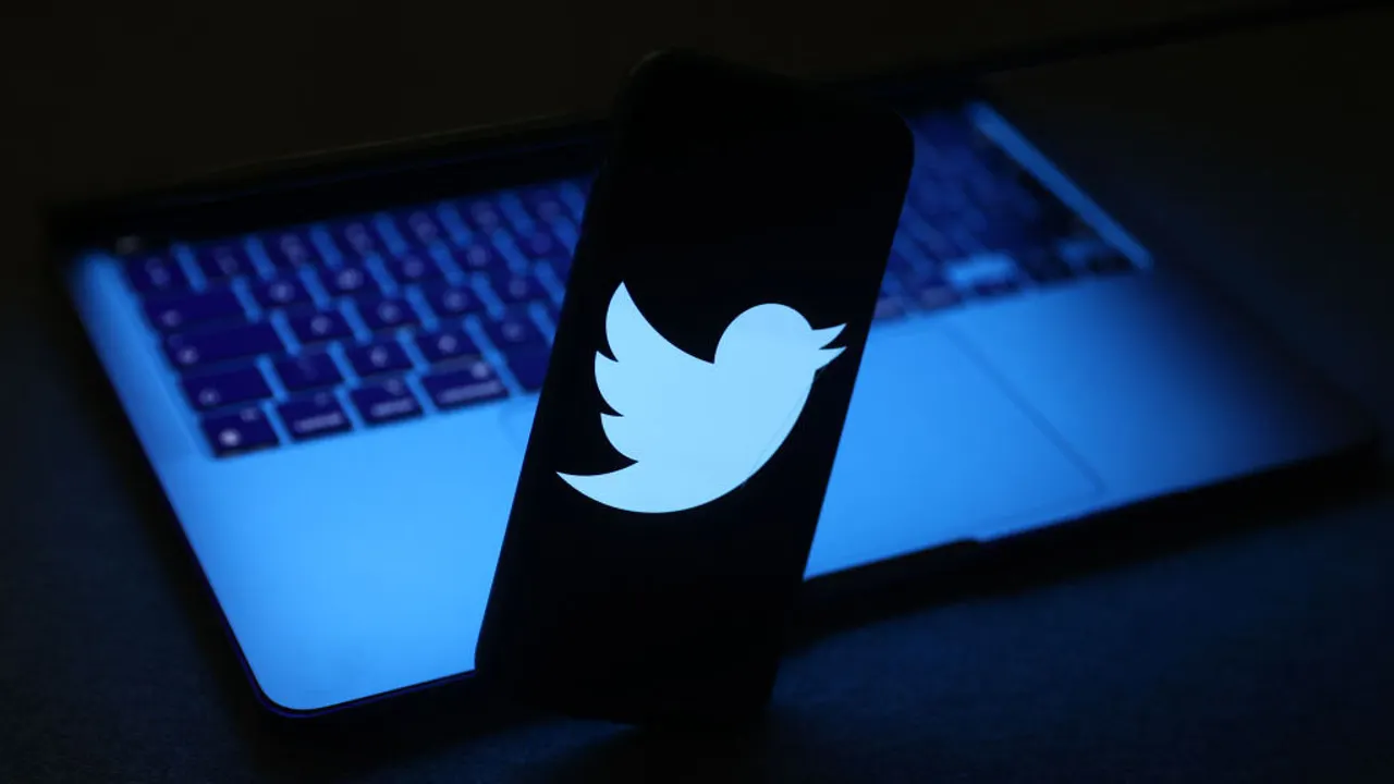 How can I chat securely with Signal? 